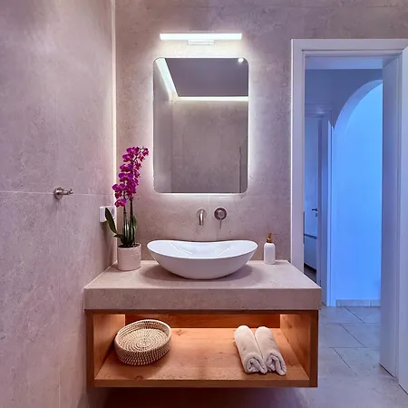 Enosis - Argo Beachside Flat Apartamento
